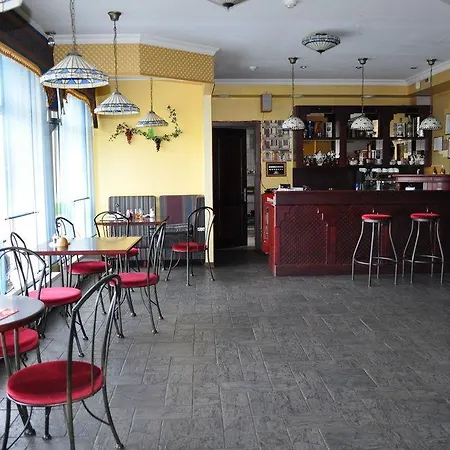 Albatross Hotel